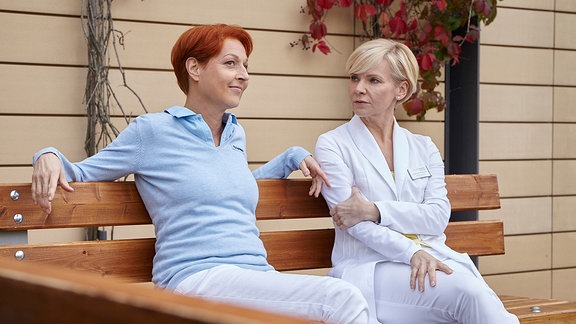 Pia Heilmann (Hendrikje Fitz) und Kathrin Globisch (Andrea Kathrin Loewig)