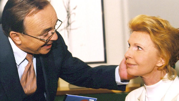 Gernot Simoni (Dieter Bellmann) und Ingrid Rischke (Jutta Kammann)