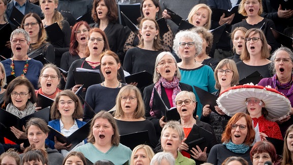 Buchmessechor von MDR KLASSIK auf der Leipziger Buchmesse 2024. 