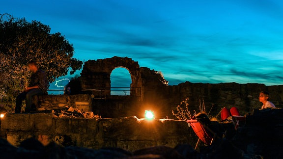 Die Oberburg Giebichenstein in der Abendämmerung