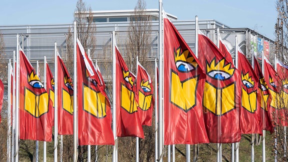 Fahnen mit dem Logo der Leipziger Buchmesse