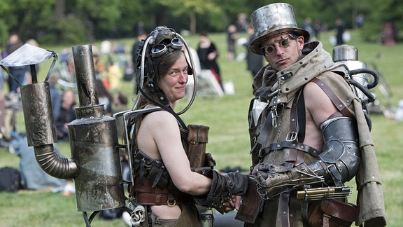 Teilnehmer beim Wave-Gotik-Treffen in Leipzig