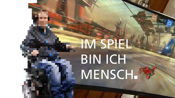 Verpixelter Rollstuhlfahrer vor Videospiel und der Schriftzug "Im Spiel bin ich Mensch."