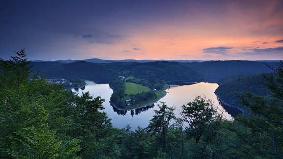 Die Saaleschleife der Bleilochtalsperre, Naturpark Thüringer Schiefergebirge, Thüringer Meer, Saalekaskade