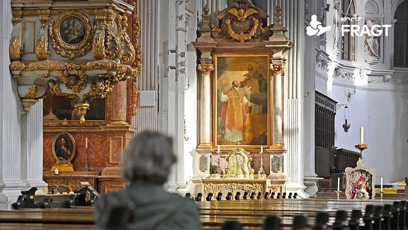 Innenraum, Kirchenschiff, einer leeren Kirche.