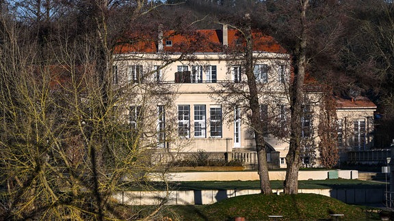 Blick auf ein Gästehaus in Potsdam, in dem AfD-Politiker nach einem Bericht des Medienhauses Correctiv im November an einem Treffen teilgenommen haben sollen.