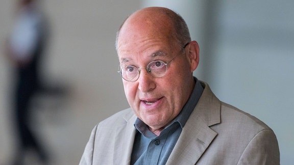 Gregor Gysi im Interview