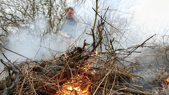 Gartenabfall wird verbrannt