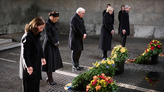 Berlin, Kranzniederlegung in der Neuen Wache zum Volkstrauertag Kranzniederlegung in der Neuen Wache zum Volkstrauertag am 19.11.2023 in Berlin.