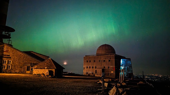 Nordlicht auf dem Brocken im Harz. 