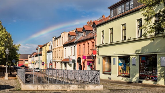 Sanierte Häuserzeile in der Bernburger Altstadt