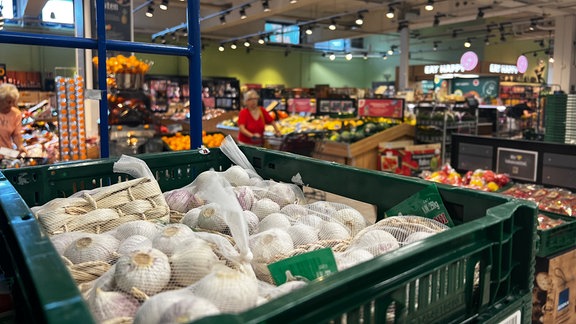 Blick in den Supermarkt - Selbstbedienung kann auch unser Einkaufsverhalten verändern