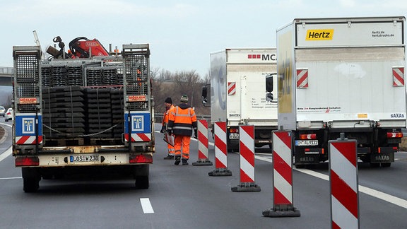 Absperrung für Bauarbeiten auf der Autobahn A14