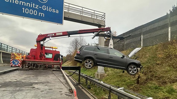 Sonntagfrüh musste die A4 bei Chemnitz wegen eines Unfalls gesperrt werden.