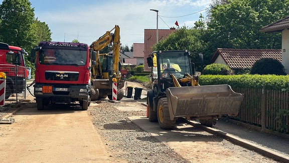 Die Baustelle auf der Zufahrtsstraße zum Campingplatz.