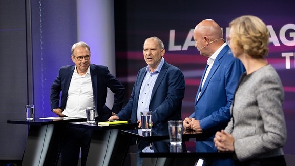 Georg Maier, Bernhard Stengele, Thomas Kemmerich und Katja Wolf (von Links) bei der Fernseh-Sendung Fakt ist! Extra zur Landtagswahl