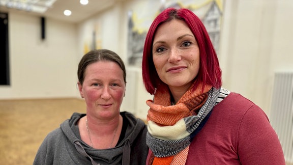 Elternvertreterinnen aus Eckardtshausen Jacqueline Wawrzyniak und Sophia Bachmann 