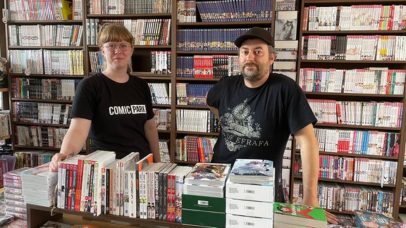 Sarah Kleen und Jan Ettingshausen vom Planet Comic Café in Erfurt