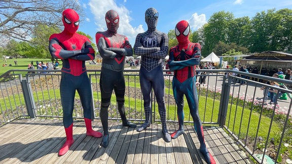 Tausende Besucher gab es beim Comicpark im Egapark Erfurt. Viele Besucher verkleideten sich in Figuren aus der Welt des Manga, als Superhelden oder Endzeitbewohner.