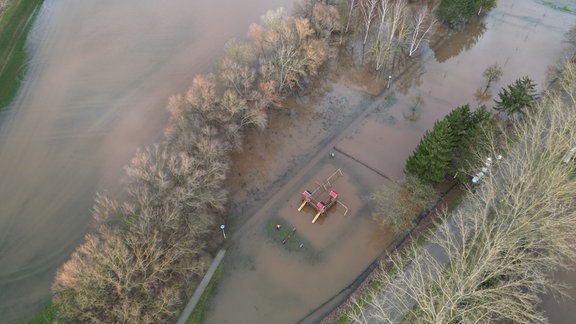 Hochwasser bei Mönchpfiffel-Nikolausrieth