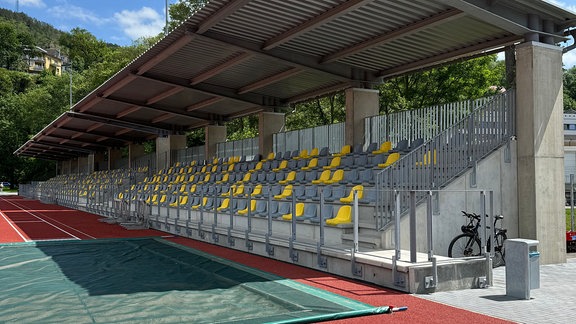 Tribüne im neuen Leichtathletik-Stadion in Jena