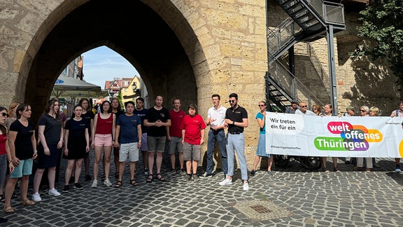 Chöre bei Liederkette für Toleranz