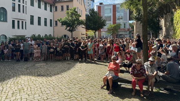 Chöre bei Liederkette für Toleranz