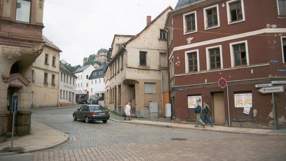 Eine Straßenkreuzung.