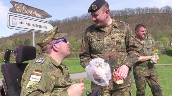 Afghanistan-Veteran Sven Hornig im Gespräch mit Landrat Christian Herrgott