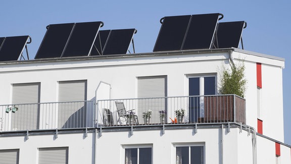 Solarthermieanlage auf einem Hausdach