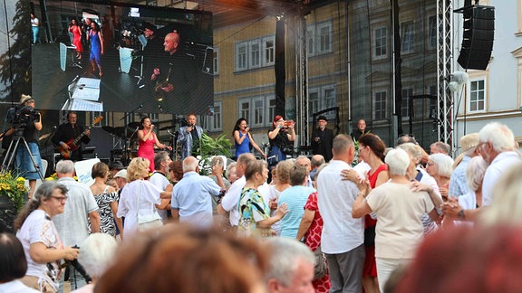 MDR THÜRINGEN-Sommernachtsball in Arnstadt im Ilm-Kreis