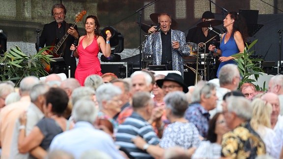 MDR THÜRINGEN-Sommernachtsball in Arnstadt im Ilm-Kreis