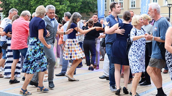 MDR THÜRINGEN-Sommernachtsball in Arnstadt im Ilm-Kreis