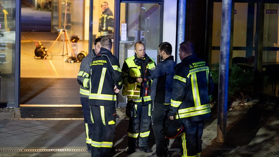 Freitagabend gab es einen Feuerwehreinsatz wegen eines großen Stromausfalls in Hildburghausen. Auch das komplette Krankenhaus war betroffen.