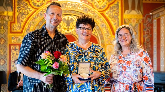 Verleihung der "Thüringer Rose" an Ehrenamtler aus dem ganzen Land. Auf der Wartburg, durch Sozialministerin Heike Werner.