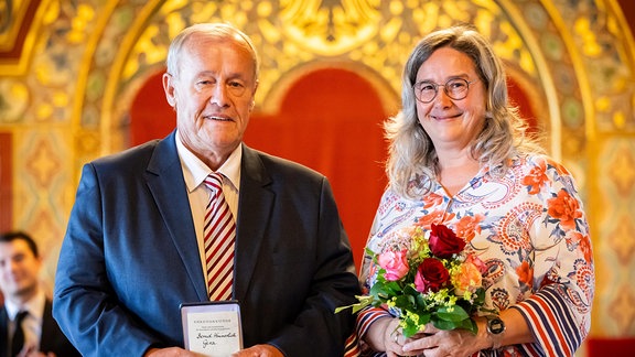 Verleihung der "Thüringer Rose" an Ehrenamtler aus dem ganzen Land. Auf der Wartburg, durch Sozialministerin Heike Werner.