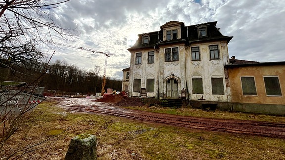 Das Jagdschloss Hohe Sonne steht neben einer Baustelle