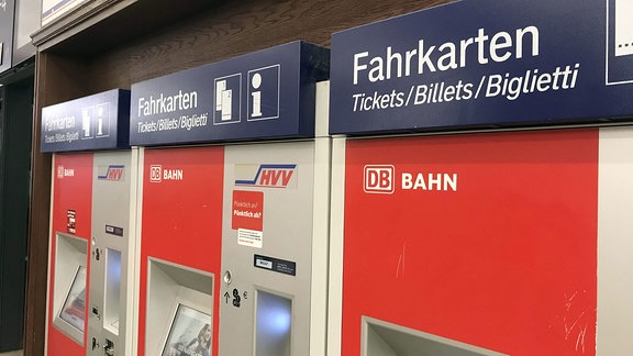 Fahrkartenautomaten der Deutschen Bahn.