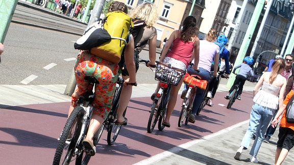 Radfahrer auf einem Radweg