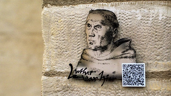 Luther-Tafel mit QR-Code