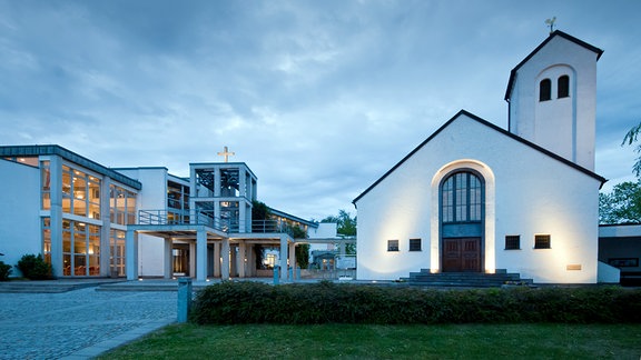 Außenansicht: das Kloster St. Albert in Leipzig - Wahren