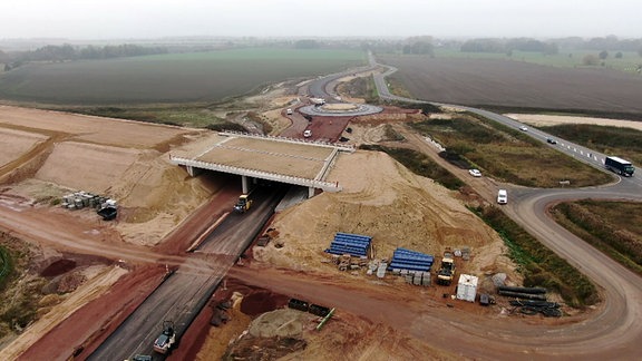 Bauarbeiten an einer Abfahrt der A14