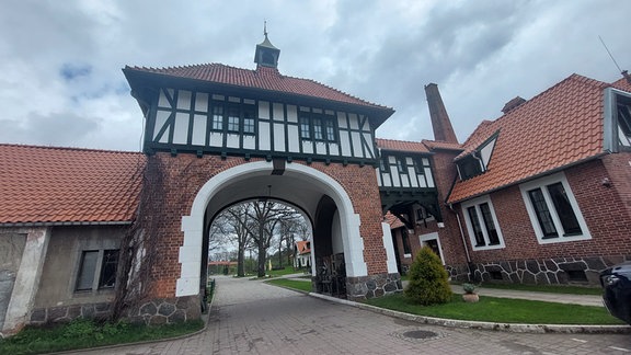 Schloßanlage mit Gestüt und Park Kadyny in Polen