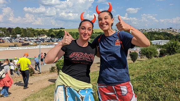 Fans und Besucher auf dem Sachsenring beim Motorrad Grand Prix 