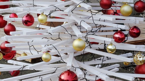 Weihnachtsbaum aus Holz