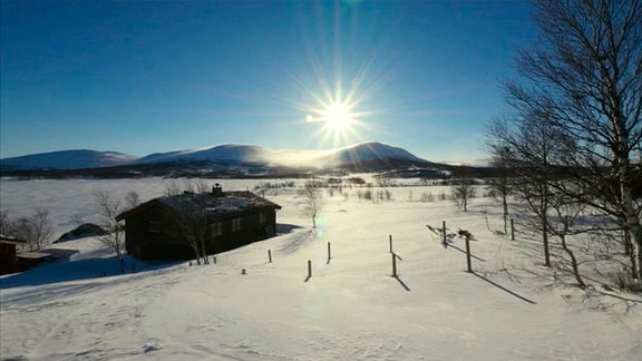 In Hessdalen, einem 12 km langen Hochtal, sind am Nachthimmel immer wieder sonderbare Lichterscheinungen zu beobachten.