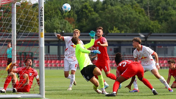 Szene aus dem Fussball Testspiel RB Leipzig gegen SV Babelsberg 03   