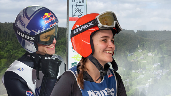 Fotomontage: Skispringerinnen mit Helmen und Schutzbrillen vor grüner Berglandschaft 