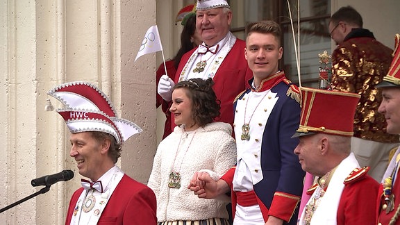 Karnevalisten am Weimarer Rathaus 