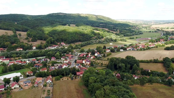 Luftaufnahme des Ortes Schönau.